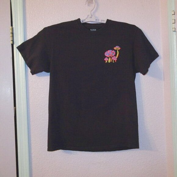 Alab Magic Mushroom Wizard T-Shirt Size M Blacklight 2 Sided Graphic 70s Retro - Picture 4 of 5